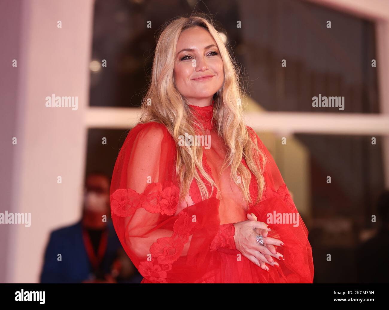 Kate Hudson assiste au tapis rouge du film 'Dona Lisa and the Blood Moon'  lors du Festival international du film de Venise 78th sur 05 septembre 2021  à Venise, en Italie. (Photo