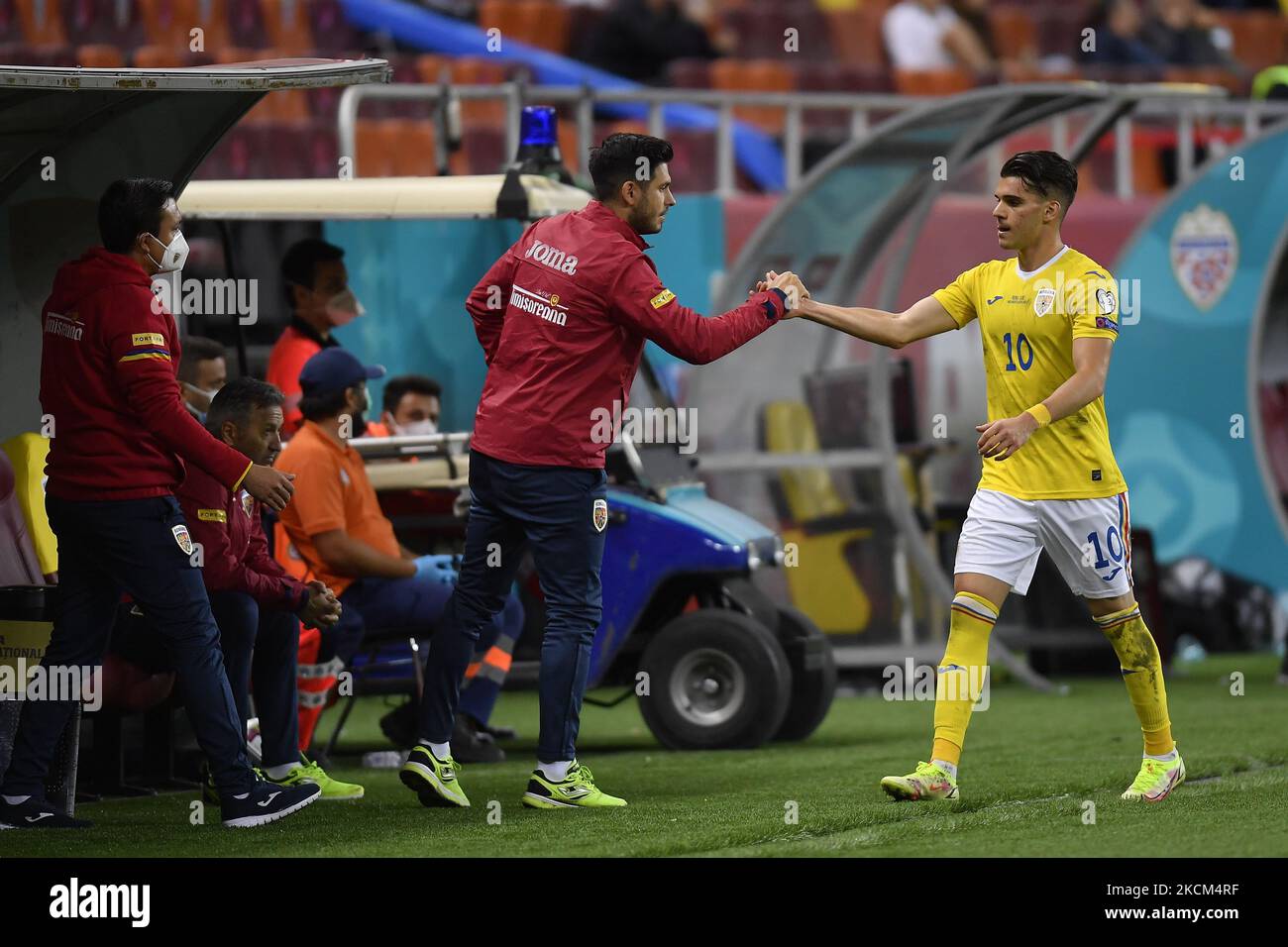 Ianis Hagi en action pendant la partie de qualification de la coupe du monde de la FIFA entre la Roumanie et le Liechtenstein, joué à Bucarest, 05 septembre 2021. (Photo par Alex Nicodim/NurPhoto) Banque D'Images