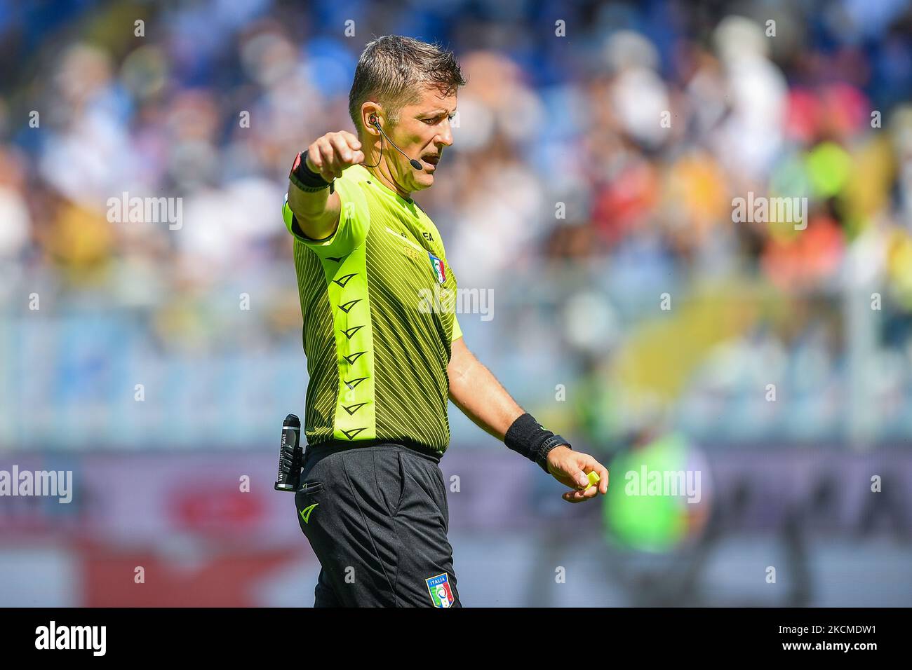 L'arbitre du match Davide Orsato de Schio pendant le football italien série A match UC Sampdoria vs Inter - FC Internazionale sur 12 septembre 2021 au stade Luigi Ferraris de Gênes, Italie (photo de Danilo Vigo/LiveMedia/NurPhoto) Banque D'Images