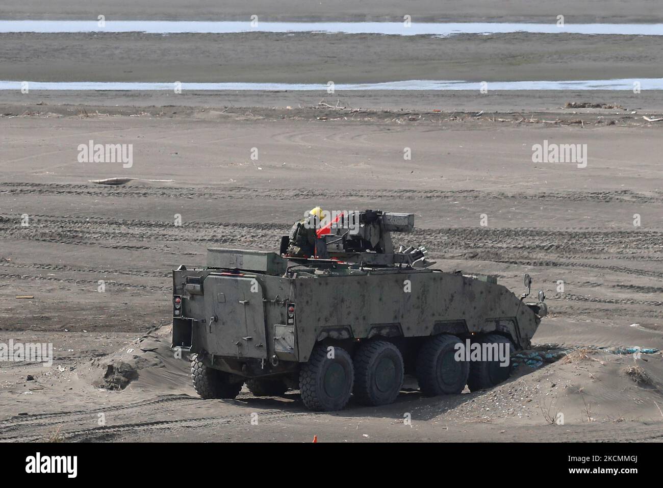 Sont déployés pour effectuer une opération de défense côtière dans le cadre de l'édition 37th de l'exercice militaire de HanKuang, à New Taipei, Taïwan, 16 septembre 2021. La formation, y compris l'évaluation des risques et la surveillance des ennemis, a été menée face aux menaces croissantes de la Chine, les États-Unis offrant la vente d'armes à l'île autonome, tandis que l'île a établi de meilleures relations avec le Japon, l'Inde et d'autres pays européens comme la République tchèque, Lituanie et Pologne. (Photo de CEng Shou Yi/NurPhoto) Banque D'Images