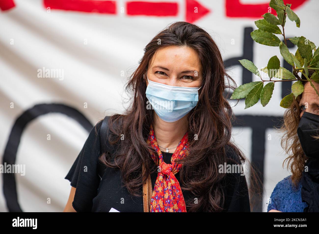 Arianna Scommegna assiste à la manifestation Dante on the Road devant le Piccolo Teatro on 23 avril 2021 à Milan, en Italie. (Photo par Alessandro Bremec/NurPhoto) Banque D'Images