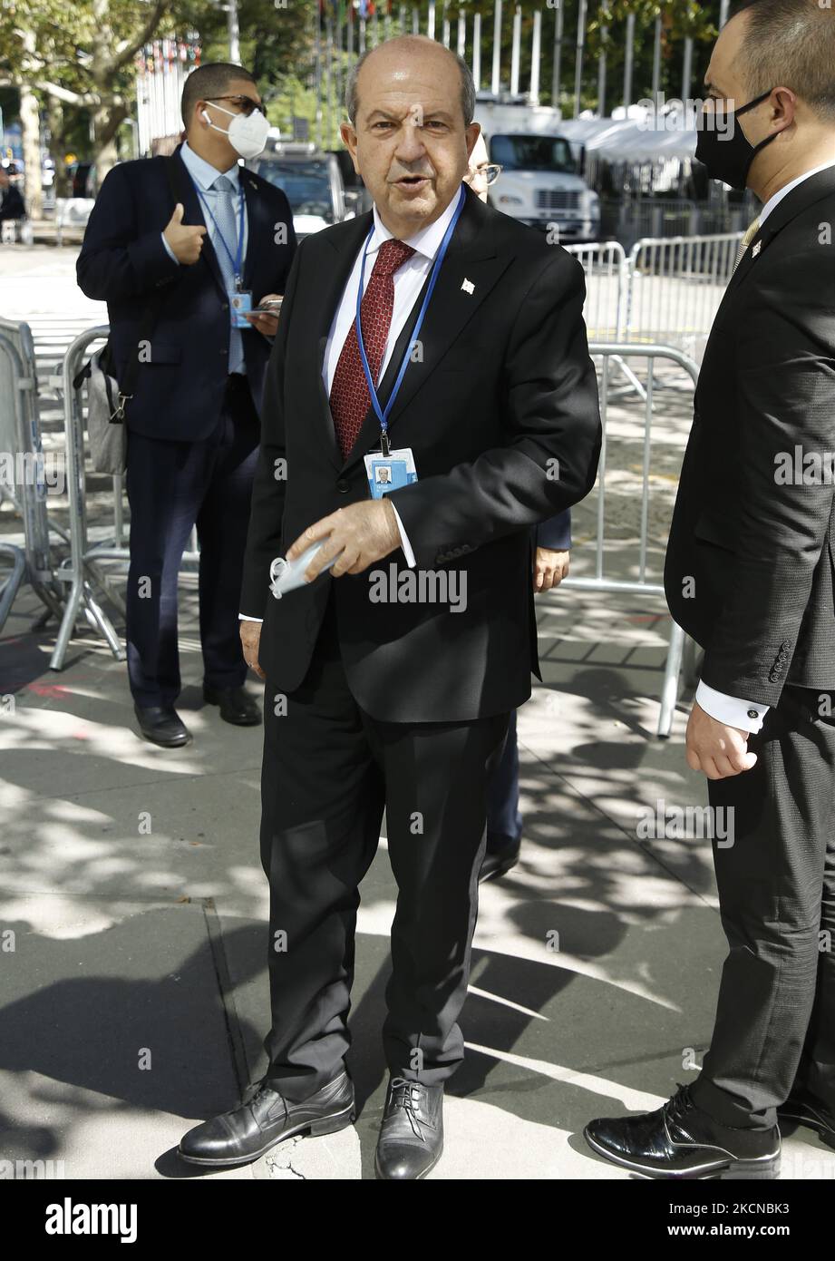 Le tatar d'Ersin chypriote turc est vu à l'extérieur des Nations Unies lors de l'Assemblée générale de 76 sur 24 septembre 2021 à New York, États-Unis. L'Assemblée générale des Nations Unies (AGNU) est la principale entité politique de l'Organisation et constitue un forum de discussion pour toutes les questions internationales couvertes par la Charte des Nations Unies. Chacun des 193 États membres de l'Organisation des Nations Unies dispose d'un vote égal. (Photo de John Lamparski/NurPhoto) Banque D'Images