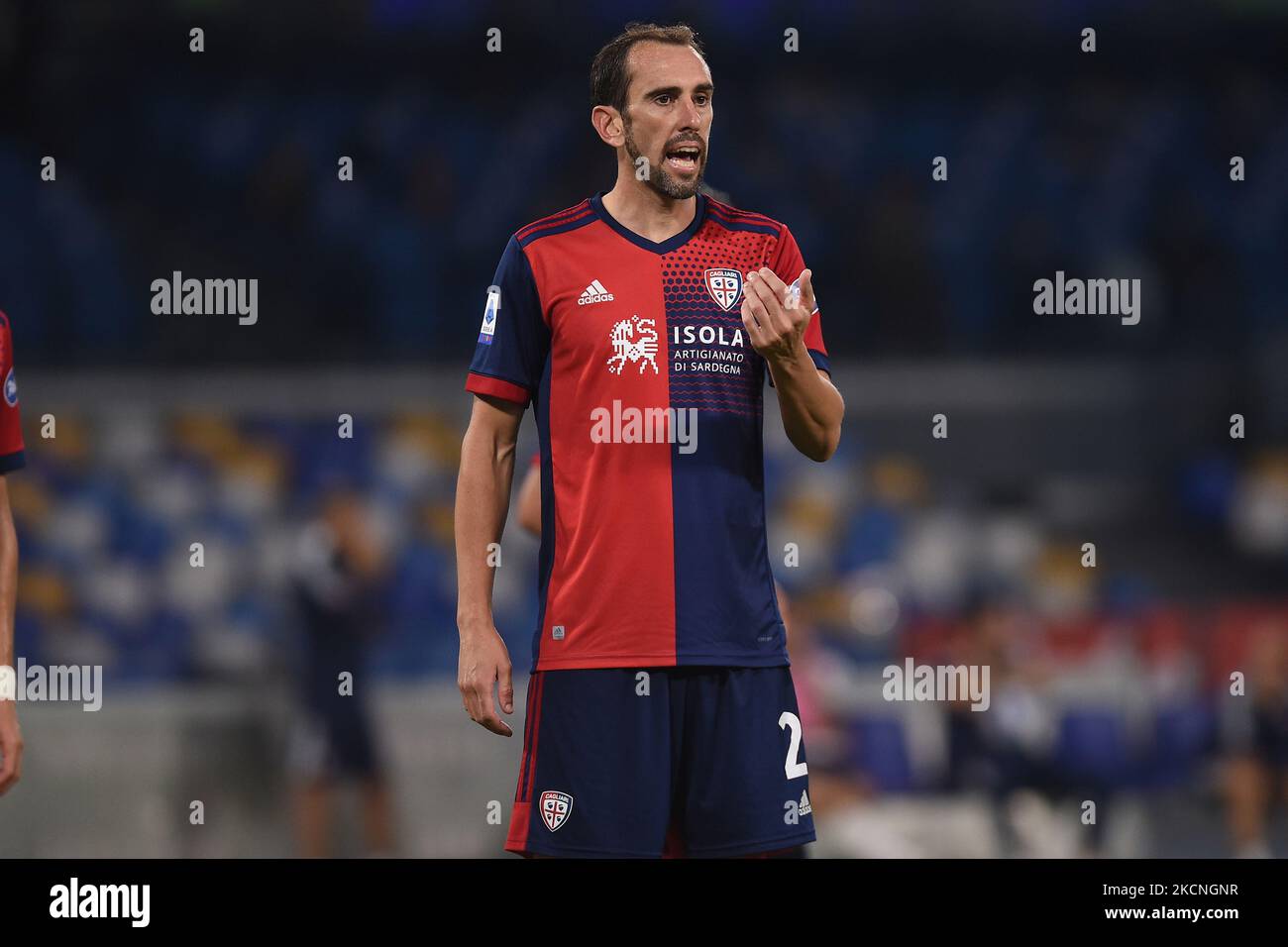 Diego Godin de Cagliari Calcio pendant la série Un match entre SSC Napoli et Cagliari Calcio au Stadio Diego Armando Maradona Naples Italie le 26 septembre 2021. (Photo de Franco Romano/NurPhoto) Banque D'Images