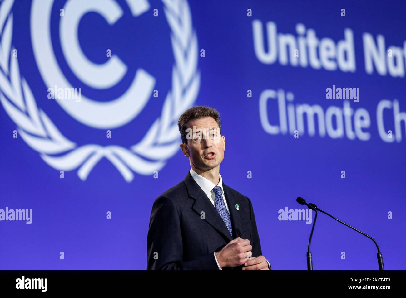 Le Prince Alois du Liechtenstein parle lors de la session des déclarations nationales à la plénière de Cairn Gorm à la Conférence des Nations Unies sur les changements climatiques de COP26, tenue par la CCNUCC à l'intérieur du lieu COP26 - Campus écossais de l'événement à Glasgow, en Écosse, sur 2 novembre 2021. Les chefs d'État sont arrivés pour un sommet de deux jours à Glasgow. COP26, de 31 octobre à 12 novembre à Glasgow, sera la conférence climatique la plus importante depuis le sommet de Paris de 2015, car les nations devraient fixer de nouveaux objectifs d'émissions de gaz à effet de serre afin de ralentir le réchauffement climatique et de raffermir d'autres engagements clés., 202 Banque D'Images