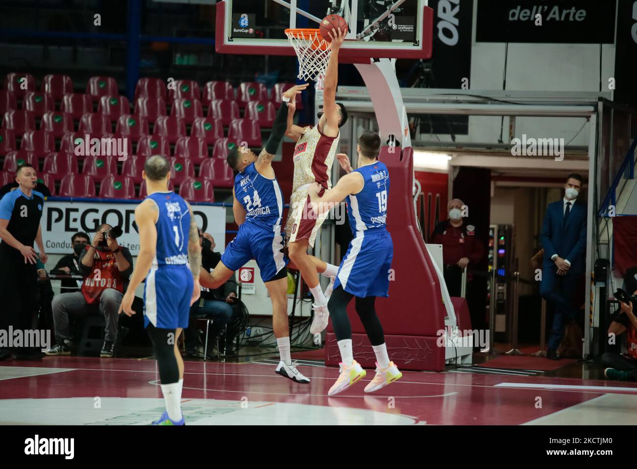Mitchell Watt (Umana Reyer Venezia) pendant le Championnat de basket-ball Eurocup Umana Reyer Venezia vs Buducnost Voli Podgorica sur 09 novembre 2021 au Palasport Taliercio à Venise, Italie (photo de Mattia Radoni/LiveMedia/NurPhoto) Banque D'Images