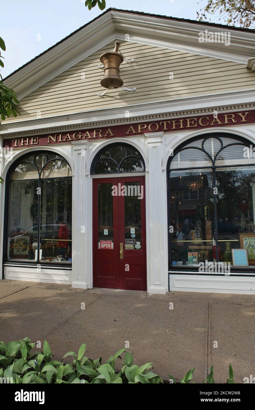 L'Apothecary de Niagara est une authentique restauration de musée d'une pharmacie de 1869 dans le cadre d'une pratique qui a fonctionné à Niagara-on-the-Lake, Ontario, Canada de 1820 à 1964. Le bâtiment présente une architecture commerciale éclectique de style victorien. (Photo de Creative Touch Imaging Ltd./NurPhoto) Banque D'Images