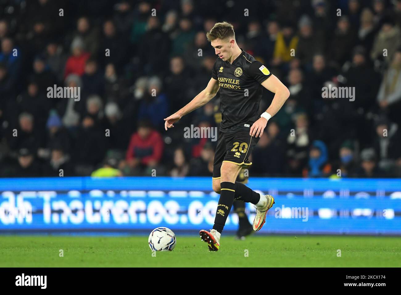 Jimmy Dunne de Queens Park Rangers lors du match de championnat Sky Bet entre Derby County et Queens Park Rangers au Pride Park, Derby, le lundi 29th novembre 2021. (Photo de Jon Hobley/MI News/NurPhoto) Banque D'Images