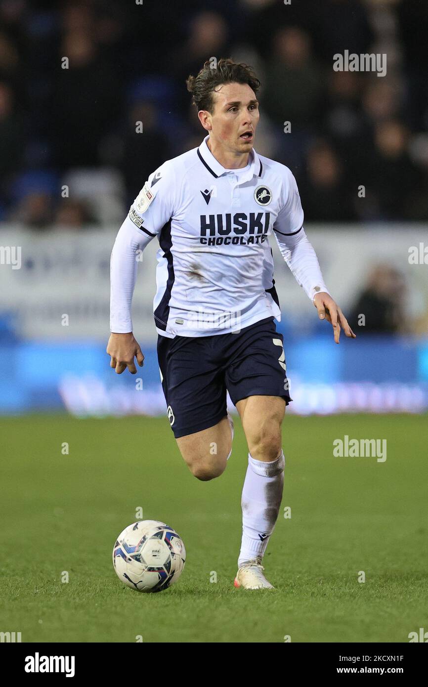 Danny McNamara de Millwall en action pendant le match du championnat Sky Bet entre Peterborough United et Millwall à London Road, Peterborough, le samedi 11th décembre 2021. (Photo de James HolyOak/MI News/NurPhoto) Banque D'Images