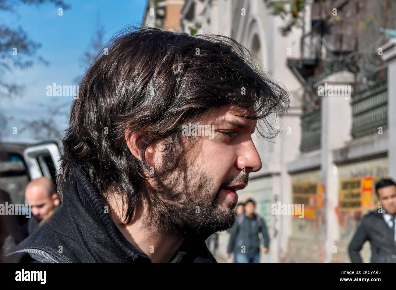 Santiago, Chili. 22 décembre 2021.- sur la photo Gabriel Boric, président élu actuel du Chili lorsqu'il était un chef étudiant en 2012 lors d'une marche étudiante. À Santiago, au Chili, sur 22 décembre 2021. (Photo de Fernando Lavoz/NurPhoto ) (photo de Fernando Lavoz/NurPhoto) Banque D'Images