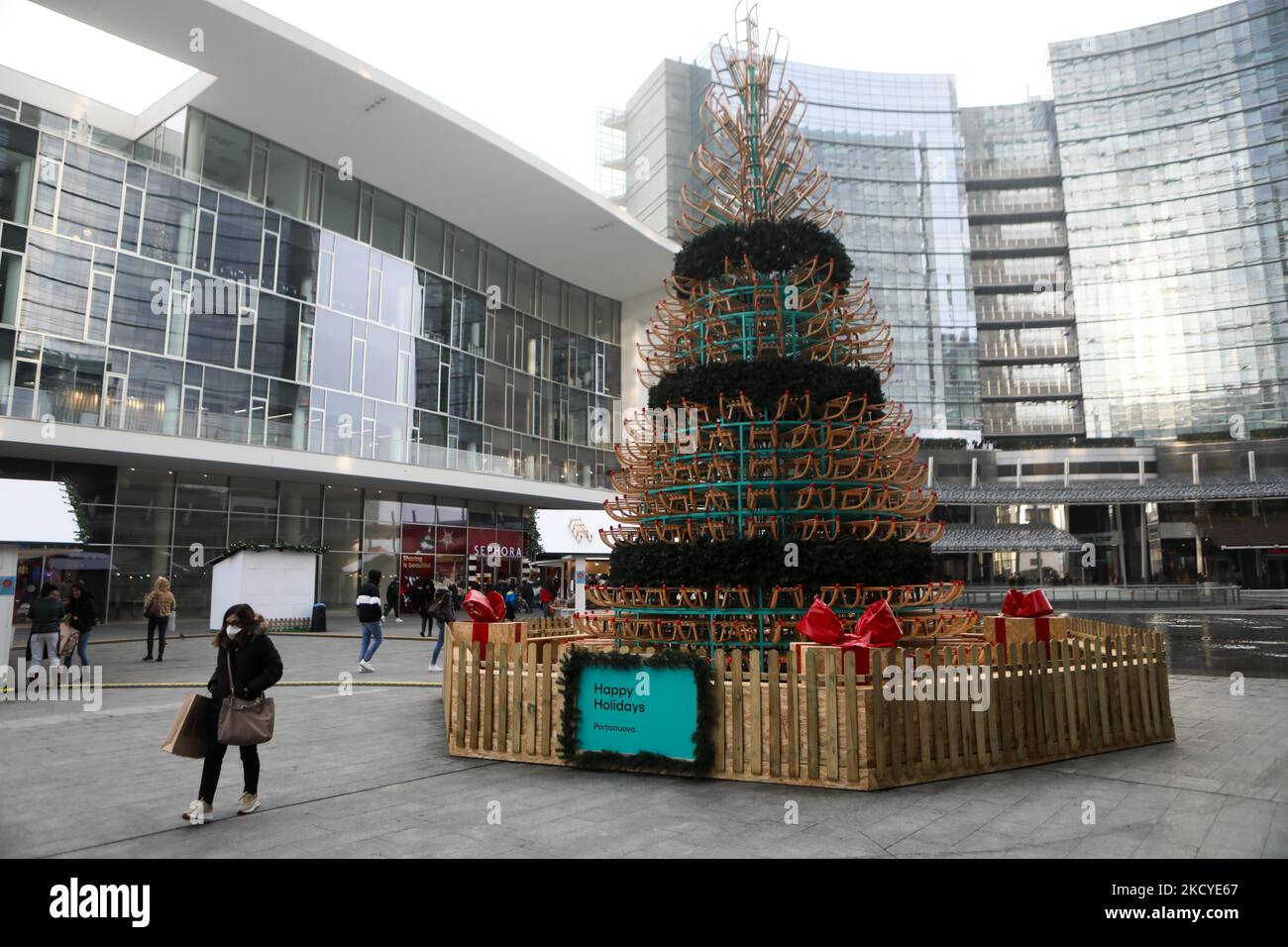 La vie quotidienne à Milan, en Italie, sur 23 décembre 2021. (Photo par Mairo Cinquetti/NurPhoto) Banque D'Images