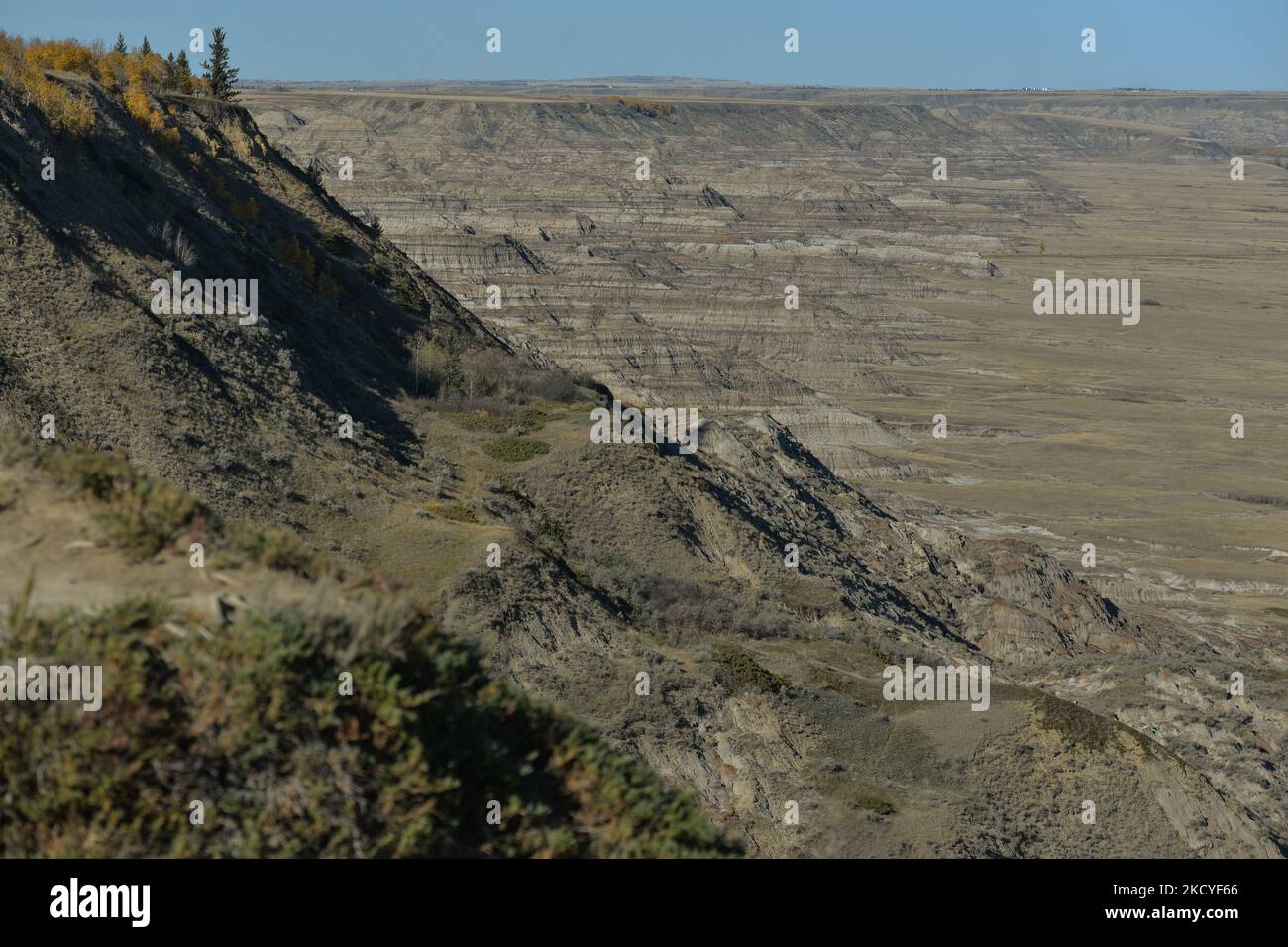 Horseshoe Canyon et les badlands environnants situés à l'ouest de la ville de Drumheller, le long de l'autoroute 9. Le mardi 28 septembre 2021, à Drumheller, Alberta, Canada. (Photo par Artur Widak/NurPhoto) Banque D'Images