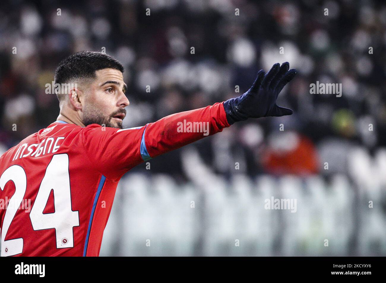 Napoli avance Lorenzo Insigne (24) gestes pendant la série Un match de football n.20 JUVENTUS - NAPOLI sur 06 janvier 2022 au stade Allianz à Turin, Piémont, Italie. Résultat final: Juventus-Napoli 1-1. (Photo de Matteo Bottanelli/NurPhoto) Banque D'Images