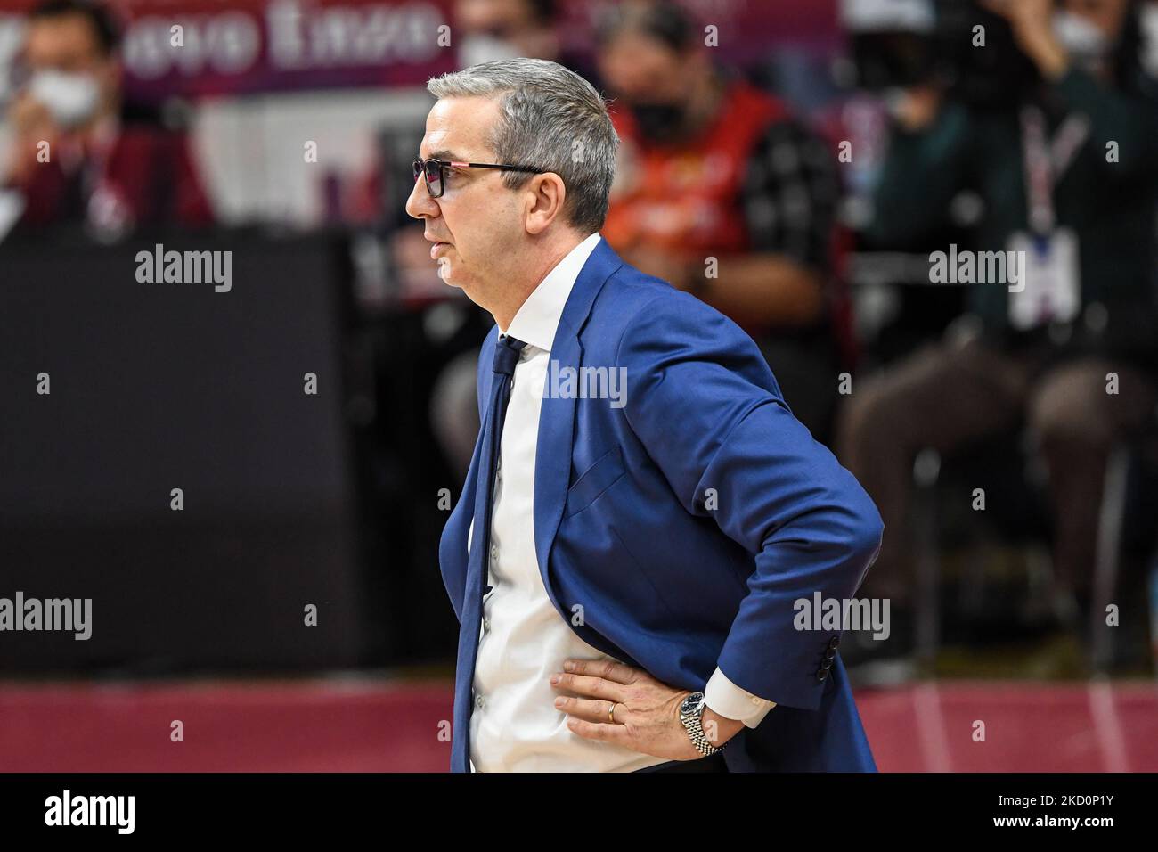 Walter de Raffaele (entraîneur en chef d'Umana Reyer) pendant le championnat de basket-ball Eurocup Umana Reyer Venezia vs Mincidelice IJ Bourg en Bresse sur 18 janvier 2022 au Palasport Taliercio à Venise, Italie (photo d'Alessio Marini/LiveMedia/NurPhoto) Banque D'Images