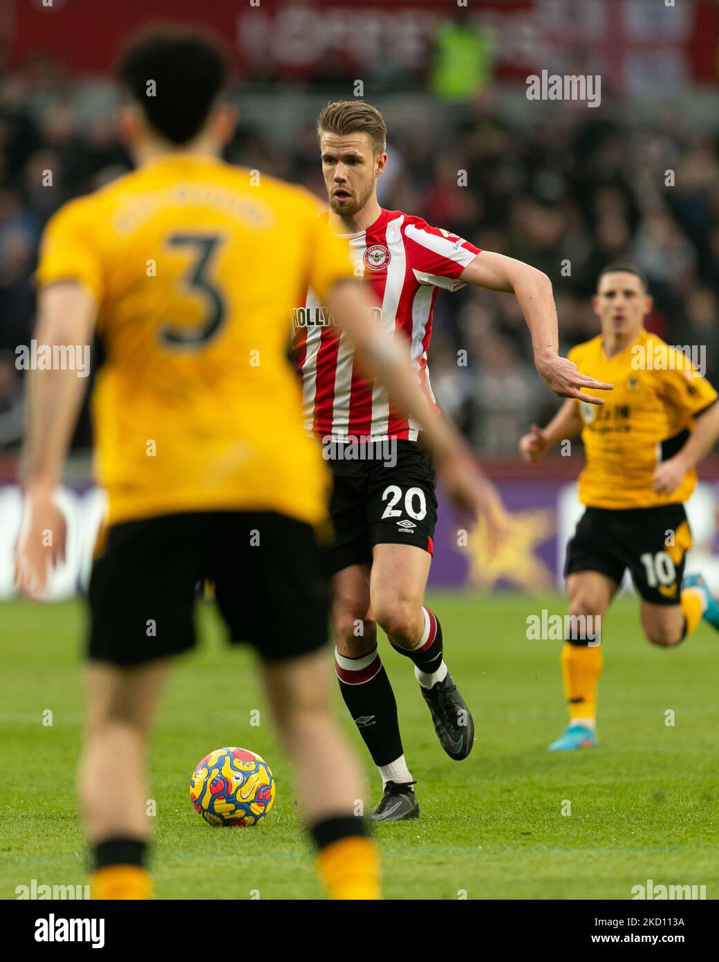 Kristoffer Aguer de Brentford en action lors du match de la Premier League entre Brentford et Wolverhampton Wanderers au stade communautaire de Brentford, Brentford, le samedi 22nd janvier 2022. (Photo de Juan Gasparini/MI News/NurPhoto) Banque D'Images