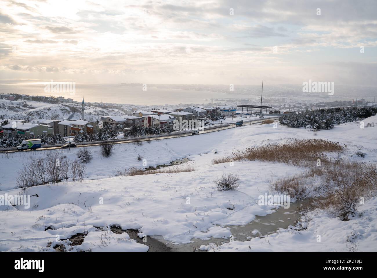 Scènes de neige à Istanbul sur 25 janvier 2022. (Photo par Erhan Demirtas/NurPhoto) Banque D'Images