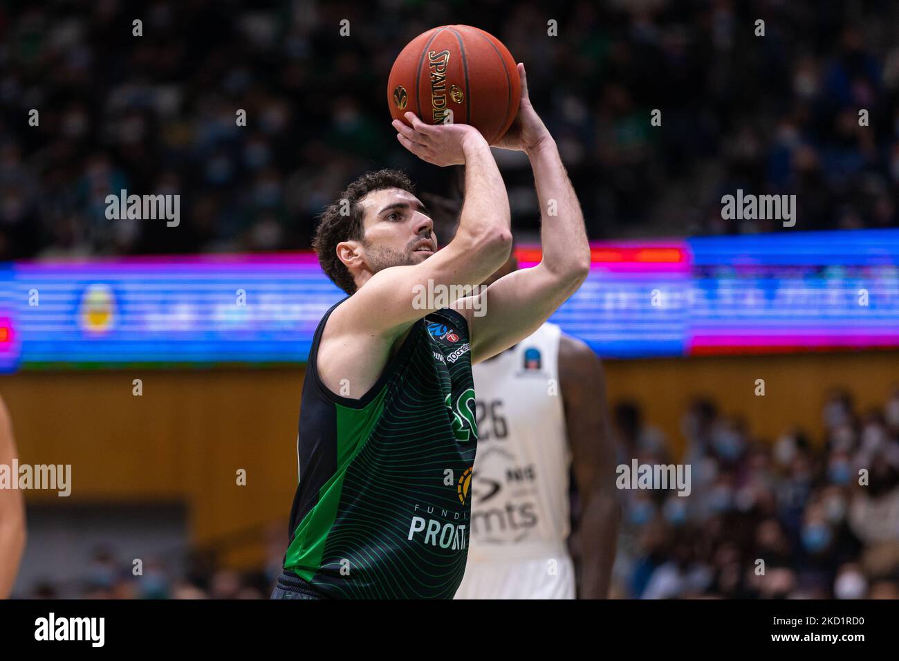 Ferran Bassas de Joventut Badalona pendant l'Eurocup 7 jours de match entre le Club Joventut Badalona et le Partizan NIS Belgrade au Palau Olimpic de Badalona à Barcelone. (Photo par DAX Images/NurPhoto) Banque D'Images