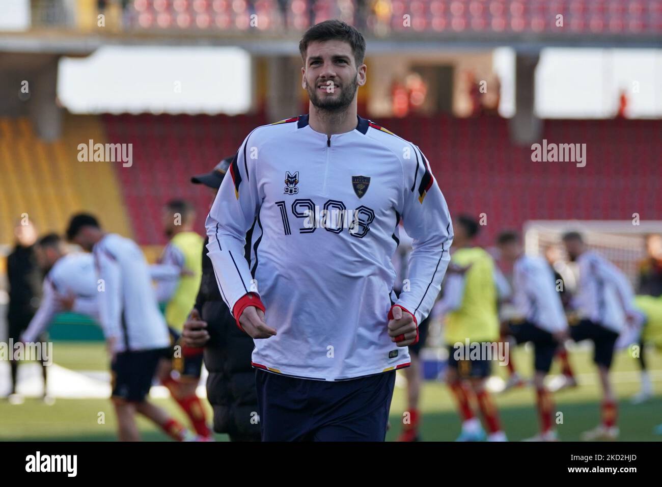 Lorenco Simic (US Lecce) pendant le match de football italien série B US Lecce vs Benevento Calcio sur 13 février 2022 au Stadio via del Mare à Lecce, Italie (photo de Emmanuele Mastrasdonato/LiveMedia/NurPhoto) Banque D'Images