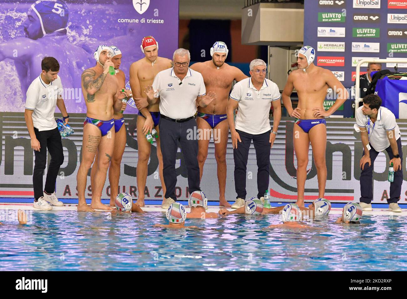 Alessandro Campagna Coach (Italie) lors de la Ligue mondiale des hommes internationaux Waterpolo 2022 - Italie contre Slovaquie sur 15 février 2022 à la piscine Bruno Bianchi à Trieste, Italie (photo par Marco Todaro/LiveMedia/NurPhoto) Banque D'Images