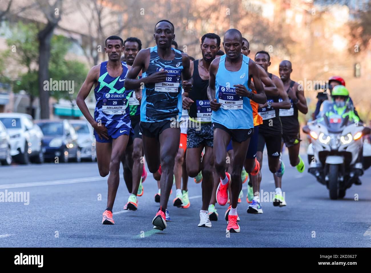 Marathon de séville zurich Banque de photographies et d'images à haute  résolution - Alamy