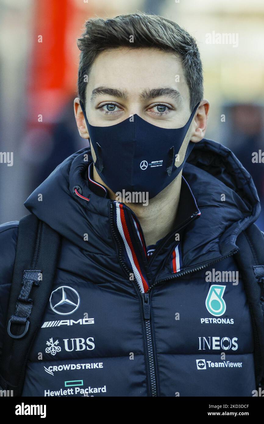 George Russell, Mercedes AMG Petronas Formula One Team, portrait lors des épreuves d'hiver de Formule 1 au circuit de Barcelone - Catalunya sur 24 février 2022 à Barcelone, Espagne. (Photo par Xavier Bonilla/NurPhoto) Banque D'Images