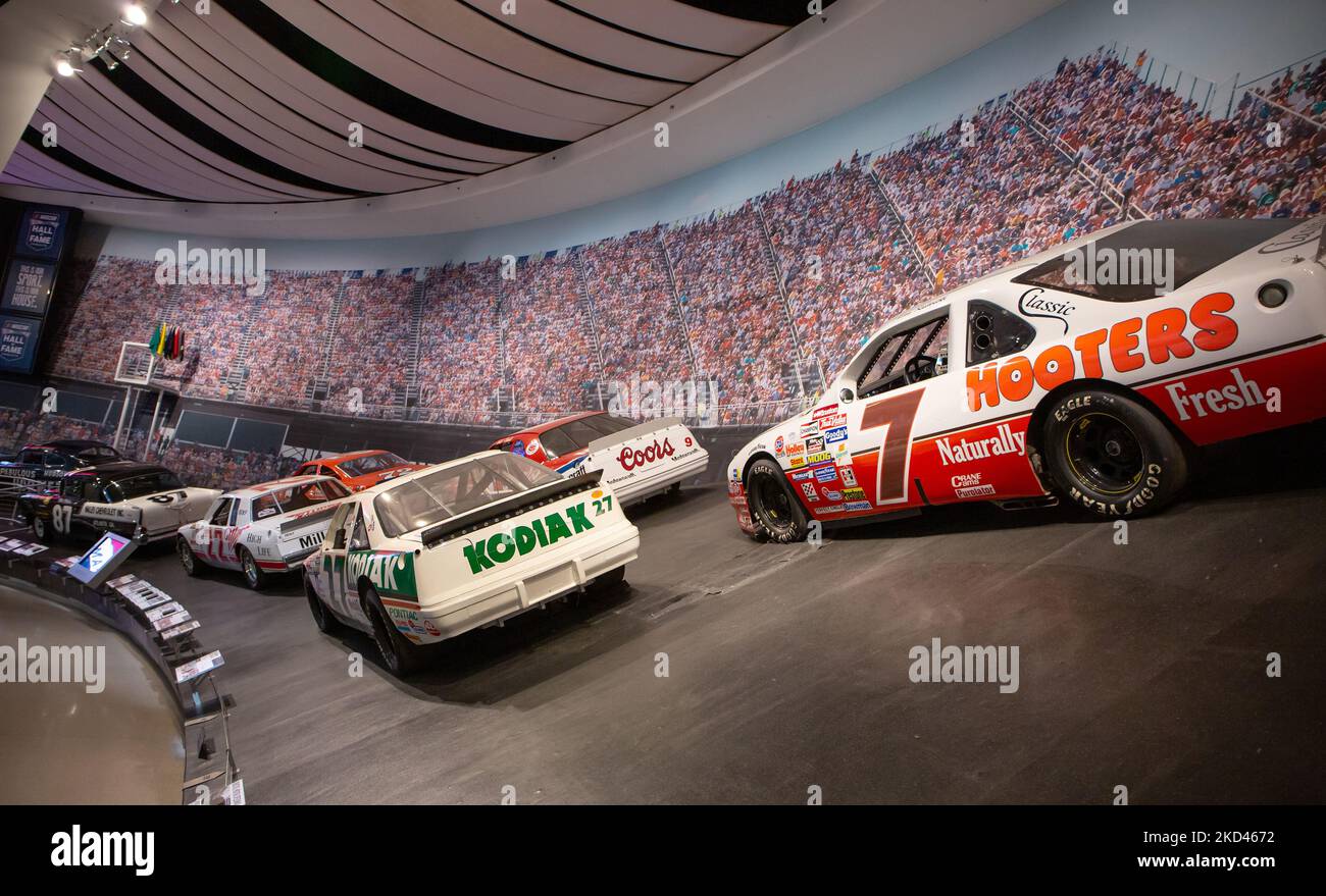 Vue intérieure du NASCAR Hall of Fame dans le centre-ville de Charlotte, en Caroline du Nord. Banque D'Images