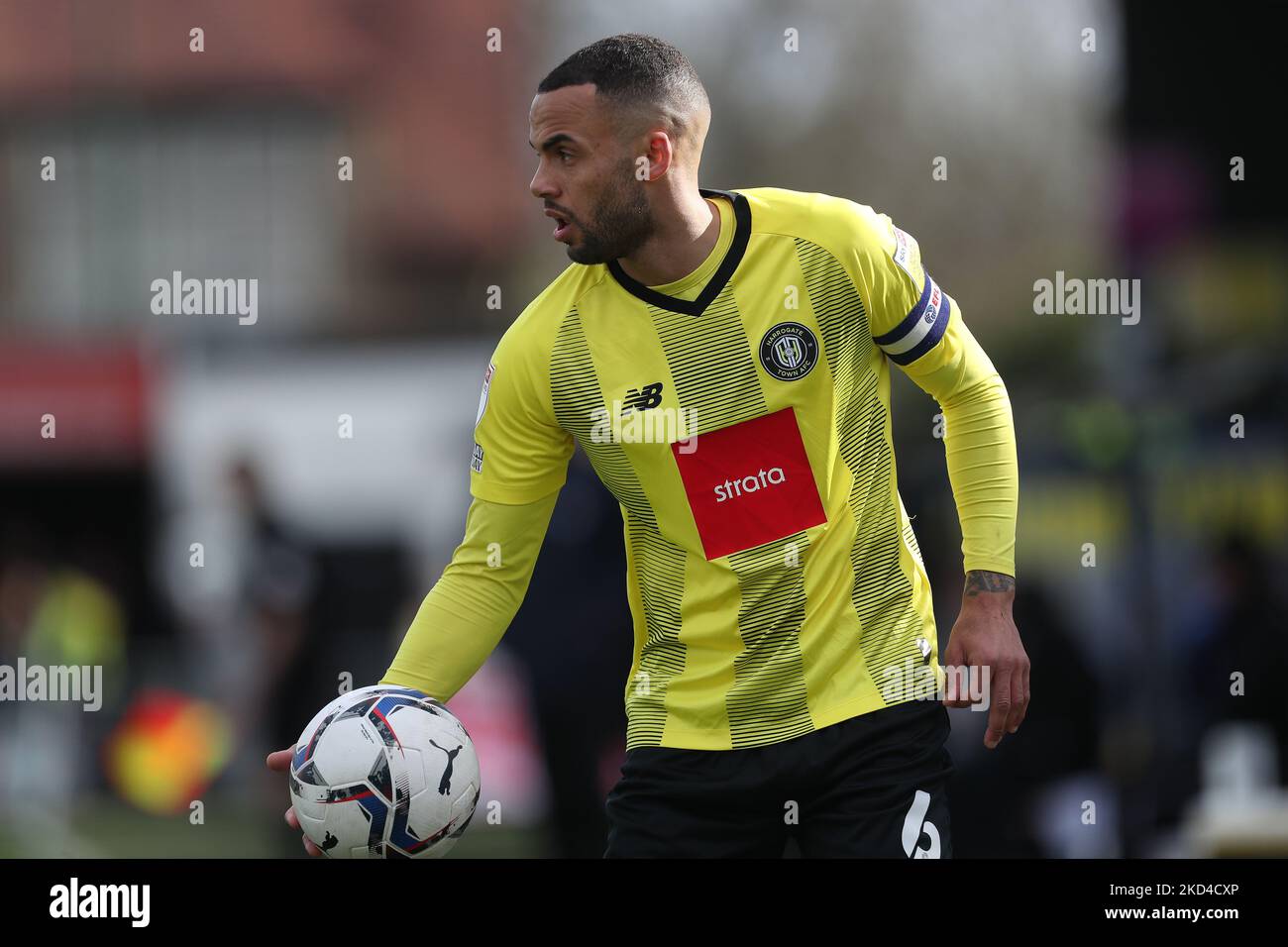 Warren Burrell de Harrogate Town pendant le match de la Sky Bet League 2 entre Harrogate Town et Hartlepool se sont Unis à Wetherby Road, Harrogate le samedi 5th mars 2022. (Photo de Mark Fletcher/MI News/NurPhoto) Banque D'Images