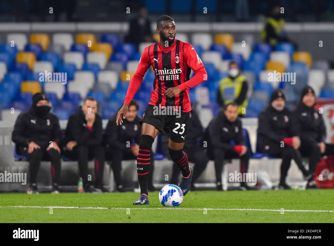 Fikayo Tomori d'AC Milan pendant la série Un match entre SSC Napoli et AC Milan au Stadio Diego Armando Maradona Naples Italie le 6 mars 2022. (Photo de Franco Romano/NurPhoto) Banque D'Images