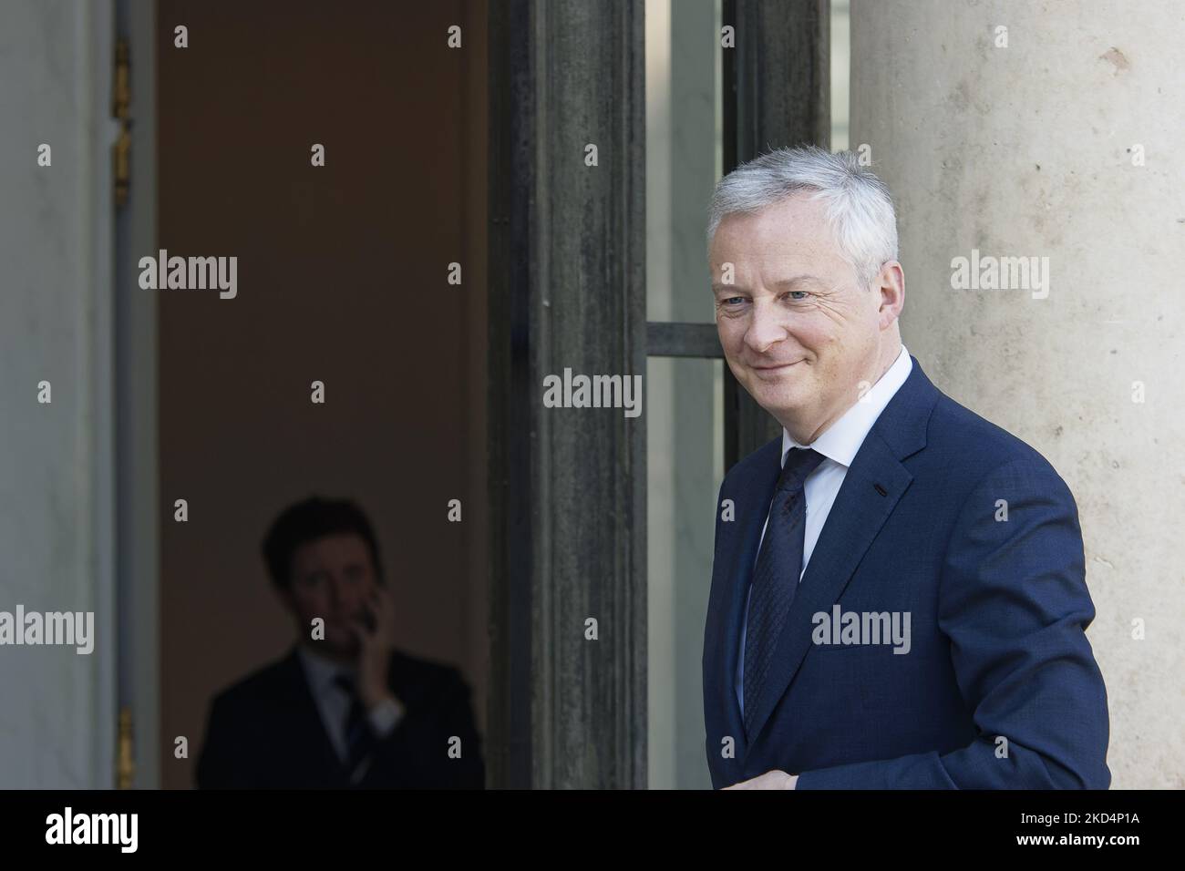 Le ministre français de l'Economie Bruno le Maire arrive au Palais de l'Elysée pour assister à la réunion du président français Emmanuel Macron (non vu) et du Premier ministre des pays-Bas Mark Rutte (non vu) au Palais de l'Elysée à Paris, sur 09 mars 2022. (Photo de Daniel Pier/NurPhoto) Banque D'Images