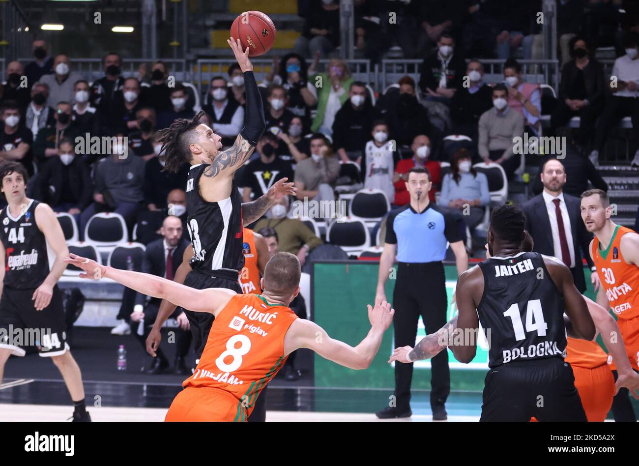 Daniel Hackett (Segafredo Virtus Bologna) pendant le tournoi Eurocup match Segafredo Virtus Bologna vs. Cedevita Olimpija Ljubljana à l'aréna de Segafredo - Bologne, 16 mars 2022 (photo de Michele Nucci/LiveMedia/NurPhoto) Banque D'Images