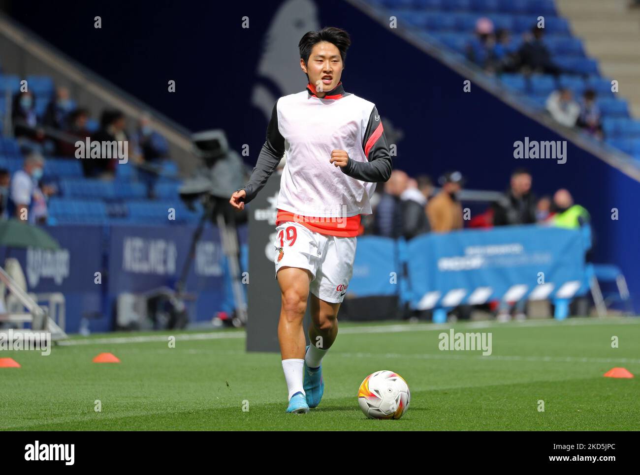 Kang à Lee pendant le match entre le RCD Espanyol et le RCD Mallorca, correspondant à la semaine 29 de la Liga Santander, joué au stade RCDE, à Barcelone, le 20th mars 2022. (Photo de Joan Valls/Urbanandsport /NurPhoto) Banque D'Images