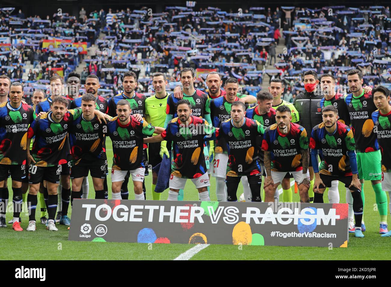 Les deux équipes, lors du match entre le RCD Espanyol et le RCD Mallorca, correspondant à la semaine 29 de la Liga Santander, ont joué au stade RCDE, à Barcelone, le 20th mars 2022. (Photo de Joan Valls/Urbanandsport /NurPhoto) Banque D'Images