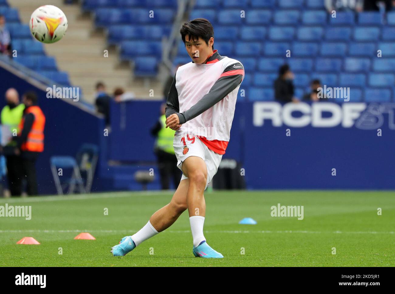 Kang à Lee pendant le match entre le RCD Espanyol et le RCD Mallorca, correspondant à la semaine 29 de la Liga Santander, joué au stade RCDE, à Barcelone, le 20th mars 2022. (Photo de Joan Valls/Urbanandsport /NurPhoto) Banque D'Images