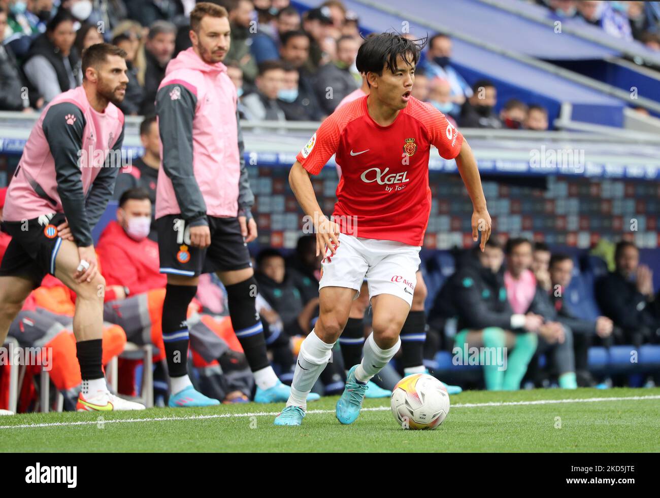 Takefusa Kubo pendant le match entre le RCD Espanyol et le RCD Mallorca, correspondant à la semaine 29 de la Liga Santander, joué au stade RCDE, à Barcelone, le 20th mars 2022. (Photo de Joan Valls/Urbanandsport /NurPhoto) Banque D'Images