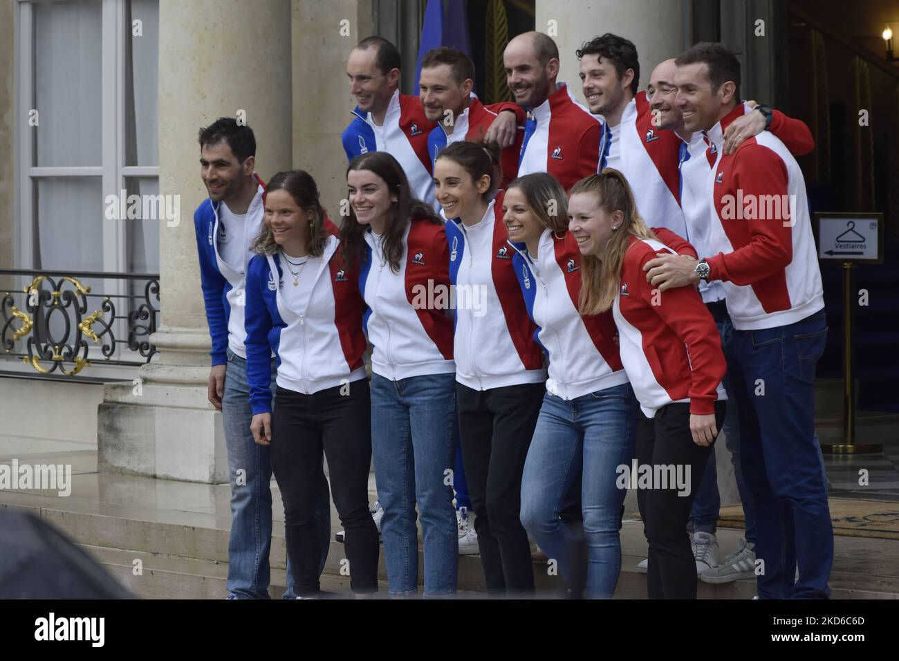 L'équipe olympique française arrive au Palais de l'Elysée pour la cérémonie en l'honneur des médaillés olympiques et paralympiques français de Beijing 2022 - 29 mars 2022, Paris (photo de Daniel Pier/NurPhoto) Banque D'Images