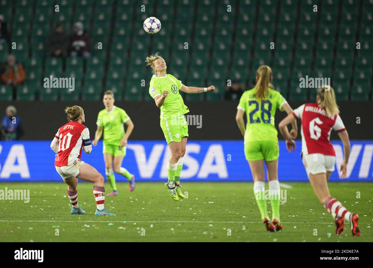 Alexandra Popp, de VFL Wolfsburg, se dirige pendant VFL Wolfsburg contre Arsenal WFC, à Wolkswagen Arena, Wolfsburg, Allemagne sur 31 mars 2022. (Photo par Ulrik Pedersen/NurPhoto) Banque D'Images