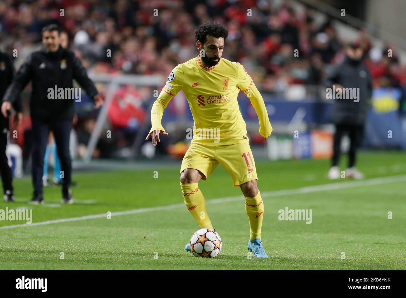 Mo Salah avance du FC Liverpool en action lors du match de finale de la Ligue des champions de l'UEFA entre SL Benfica et le FC Liverpool sur 04 avril 2022 à Lisbonne, Portugal. (Photo de Valter Gouveia/NurPhoto) Banque D'Images