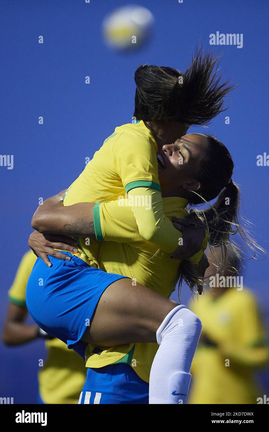 Gabriela Silva du Brésil célèbre après avoir marquant son premier but lors du match amical entre les femmes du Brésil et les femmes de Hongrie à l'arène Pinatar sur 11 avril 2022 à Murcie, Espagne. (Photo de Jose Breton/Pics action/NurPhoto) Banque D'Images