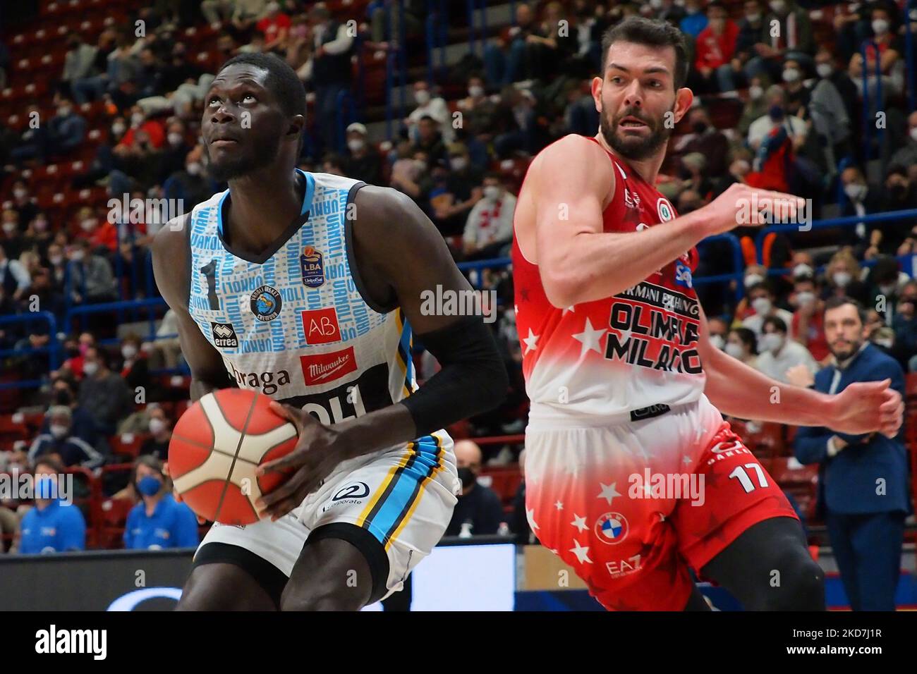 Pape Malik dime (Vanoli Cremona) et Giampaolo Ricci de AX Armani Exchange Olimpia Milano pendant le championnat italien de basket-ball A Serie AX Armani Exchange Milano vs Vanoli Cremona sur 13 avril 2022 au Forum de Mediolanum à Milan, Italie (photo de Savino Paolella/LiveMedia/NurPhoto) Banque D'Images