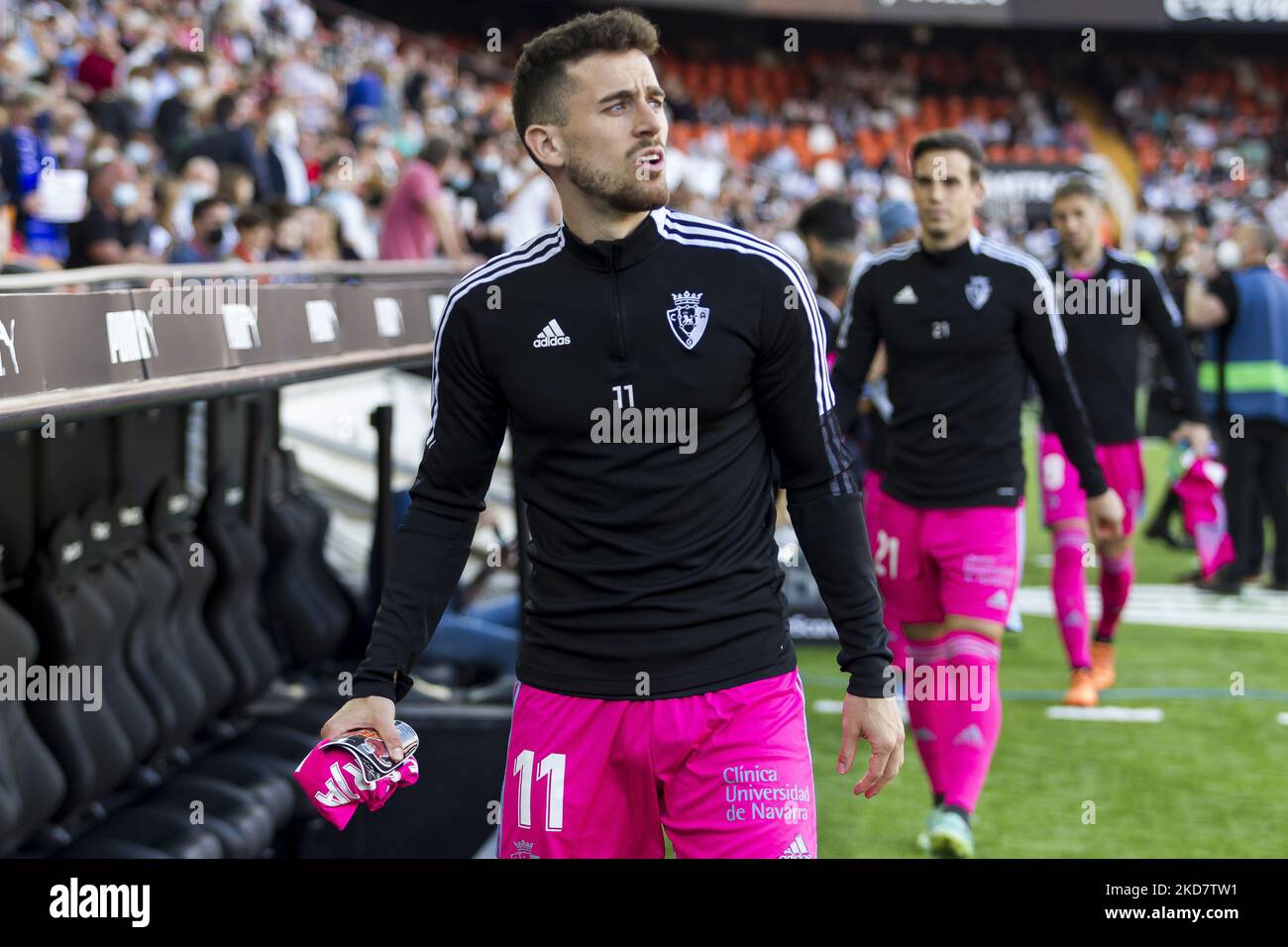 Kike Borja de C.A. Osasuna avant le match de la Liga entre Valencia CF et CA Osasuna au stade Mestalla sur 16 avril 2022. (Photo de Jose Miguel Fernandez/NurPhoto) Banque D'Images