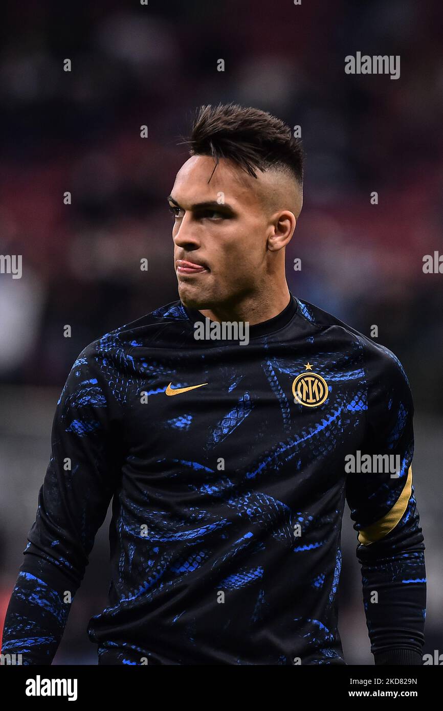 Lautaro Martinez de F.C. Internazionale lors du match mi-finale de la deuxième jambe entre le FC Internazionale et l'AC Milan au Stadio Giuseppe Meazza le 19 avril 2022 à Milan, Italie (photo de Michele Maraviglia/NurPhoto) Banque D'Images