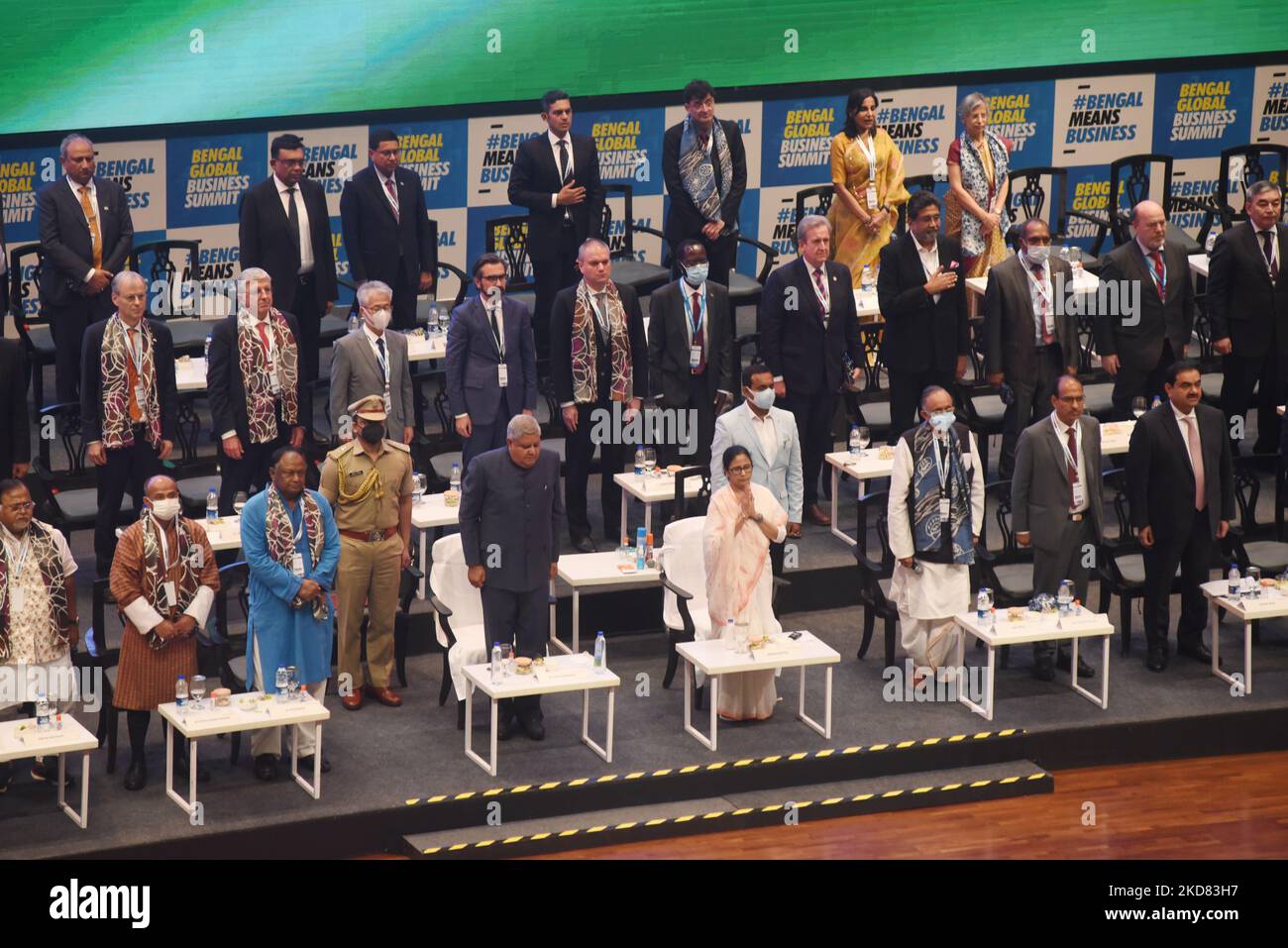 D'éminents industriels assistent à l'inauguration du Sommet mondial des affaires du Bengale (BGBS) à Kolkata sur 20 avril 2022. Les principaux industriels du pays ont rétabli la confiance dans le gouvernement de Mamata Banerjee au Bengale occidental et dans diverses maisons de l'industrie engagées au sujet de RS 20 000 crore investissement dans l'État le jour inaugural de la sixième édition du Sommet mondial des affaires du Bengale. (Photo de Debajyoti Chakraborty/NurPhoto) Banque D'Images