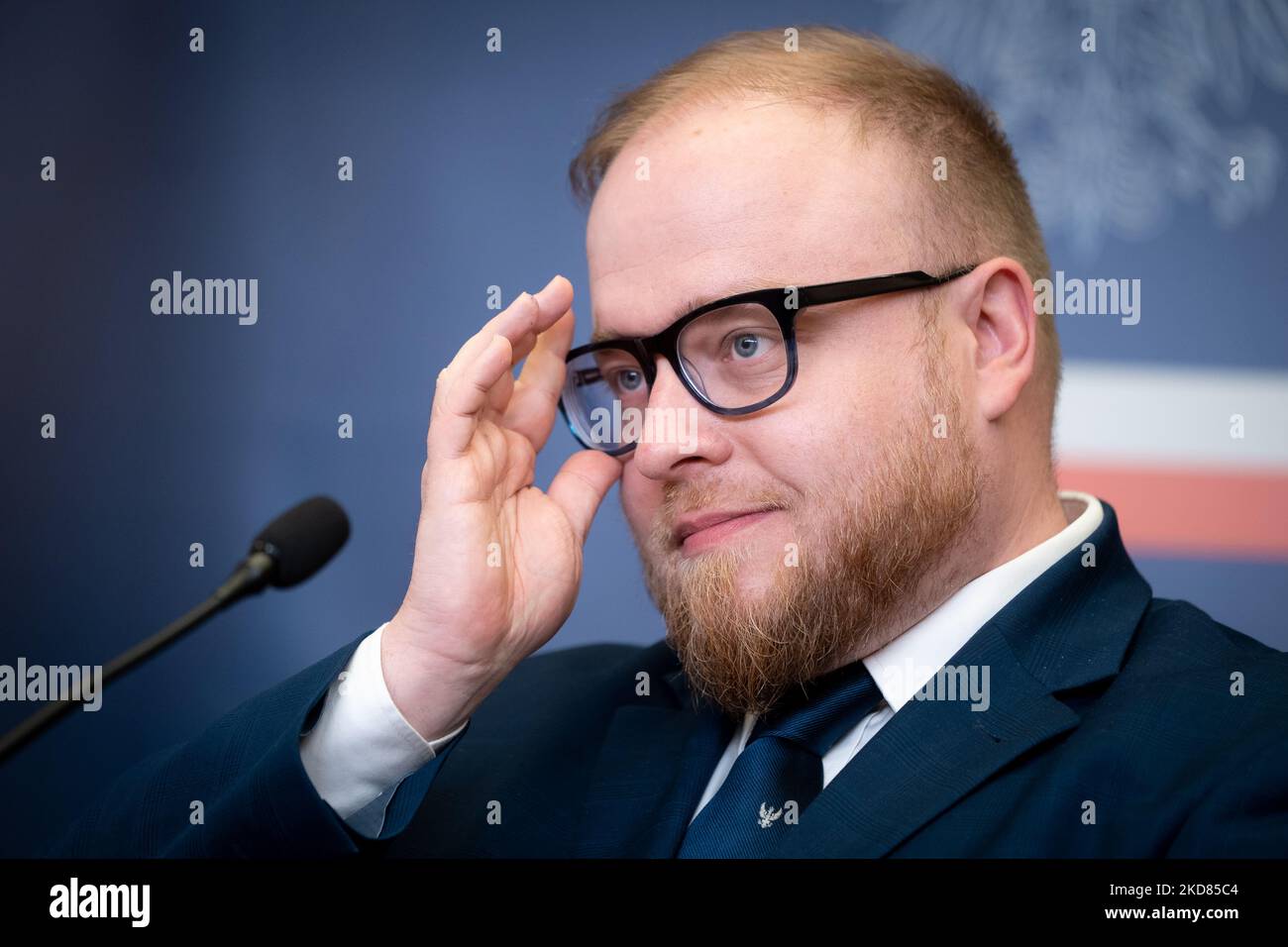 Conférence de presse de Lukasz Jasina, porte-parole du Ministère des Affaires étrangères, à Varsovie (Pologne) sur le 21 avril 2022 (photo de Mateusz Wlodarczyk/NurPhoto) Banque D'Images