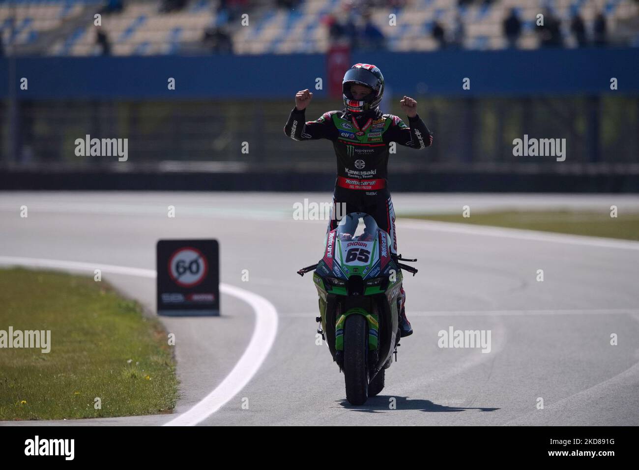 N°65 Jonathan Rea GBR Kawasaki ZX-10RR Kawasaki Racing Team WorldSBK 1st au cours du World Superbike - SBK Motul Dutch Round - FIM Superbike World Championship 2022 - course 1 sur 23 avril 2022 au circuit TT Assen à Assen (pays-Bas), pays-Bas (photo par Otto Moretti/LiveMedia/NurPhoto) Banque D'Images