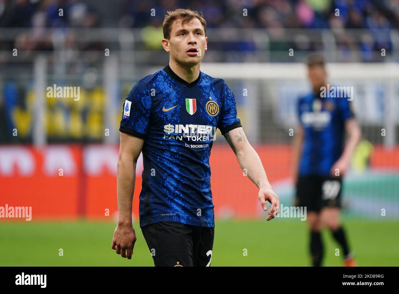 Nicolo Barella (FC Inter) pendant le football italien série A match Inter - FC Internazionale vs AS Roma on 23 avril 2022 au stade San Siro à Milan, Italie (photo par Luca Rossini/LiveMedia/NurPhoto) Banque D'Images