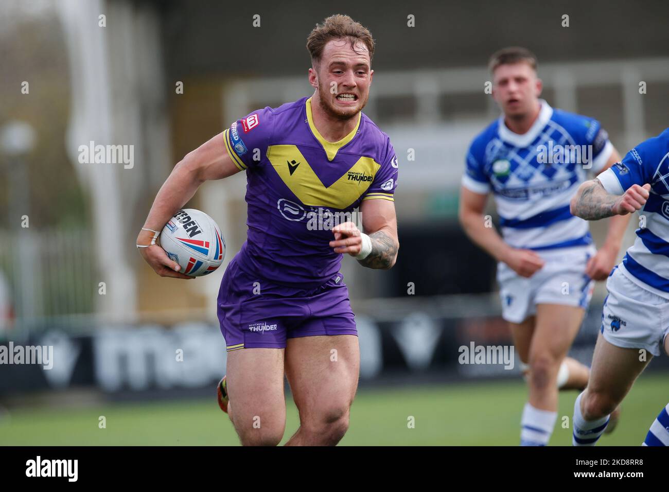 Jack Croft, de Newcastle Thunder, trouve de l'espace pour marquer l'ouvre-tonnerre lors du match DE championnat BETFRED entre Newcastle Thunder et Halifax Panthers à Kingston Park, Newcastle, le samedi 30th avril 2022. ( (Photo de Chris Lishman/MI News/NurPhoto) Banque D'Images