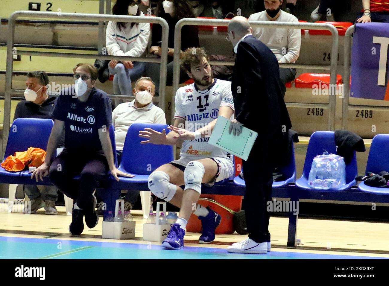 Roberto Piazza et Matteo Piano Allianz Milano. Pendant le volleyball Championnat italien de superligue Serie A Men Jouez 5th place - Gioiella Prisma Taranto vs Allianz Milano sur 30 avril 2022 au PalaMazzola à Taranto, Italie (photo de Giuseppe Leva/LiveMedia/NurPhoto) Banque D'Images