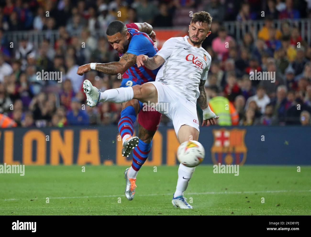 Memphis Delay marque pendant le match entre le FC Barcelone et le RCD Mallorca, correspondant à la semaine 34 de la Liga Santander, joué au Camp Nou Stadium, à Barcelone, le 1st mai 2022. (Photo de Joan Valls/Urbanandsport /NurPhoto) Banque D'Images