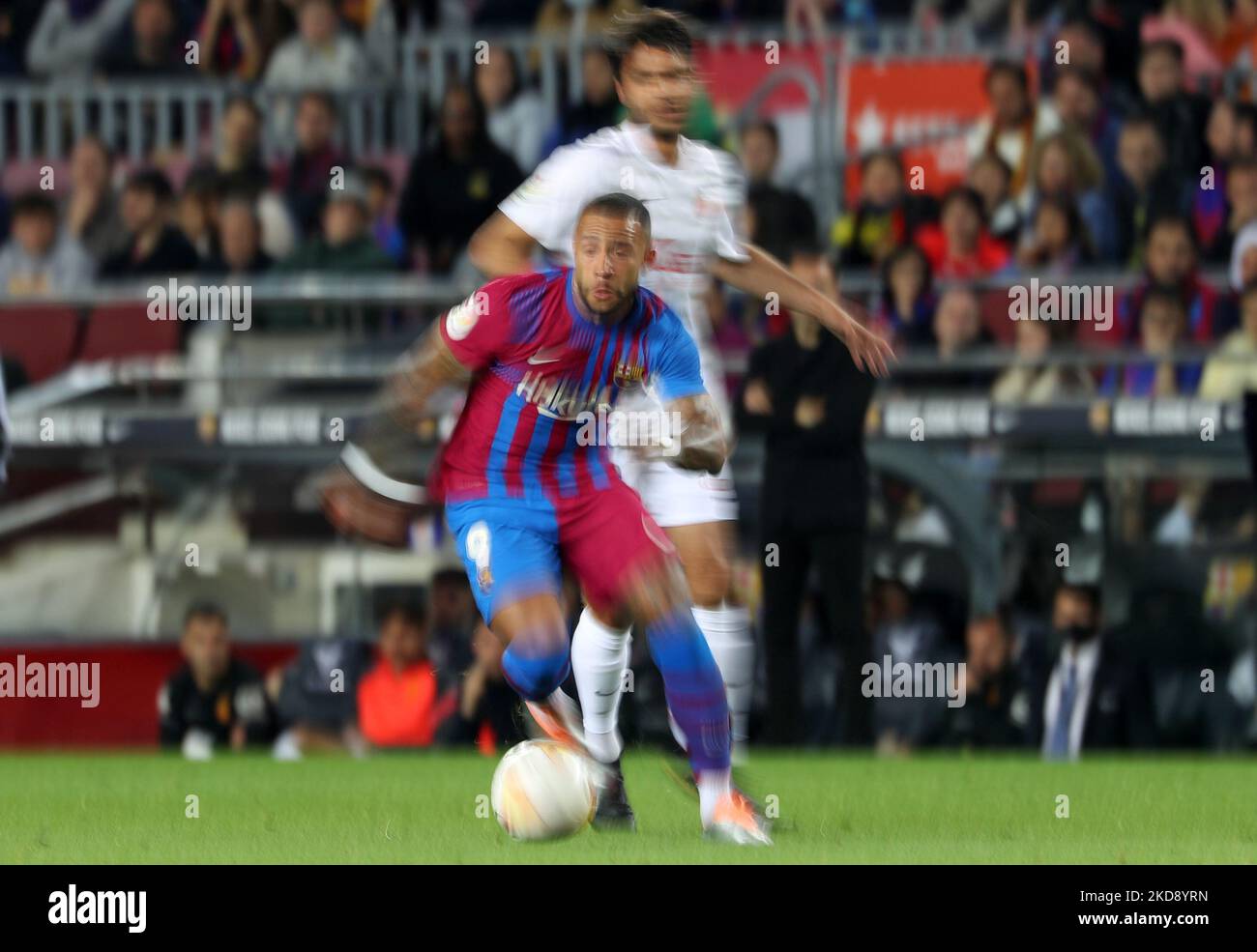 Memphis Depay pendant le match entre le FC Barcelone et le RCD Mallorca, correspondant à la semaine 34 de la Liga Santander, joué au Camp Nou Stadium, à Barcelone, le 1st mai 2022. (Photo de Joan Valls/Urbanandsport /NurPhoto) Banque D'Images