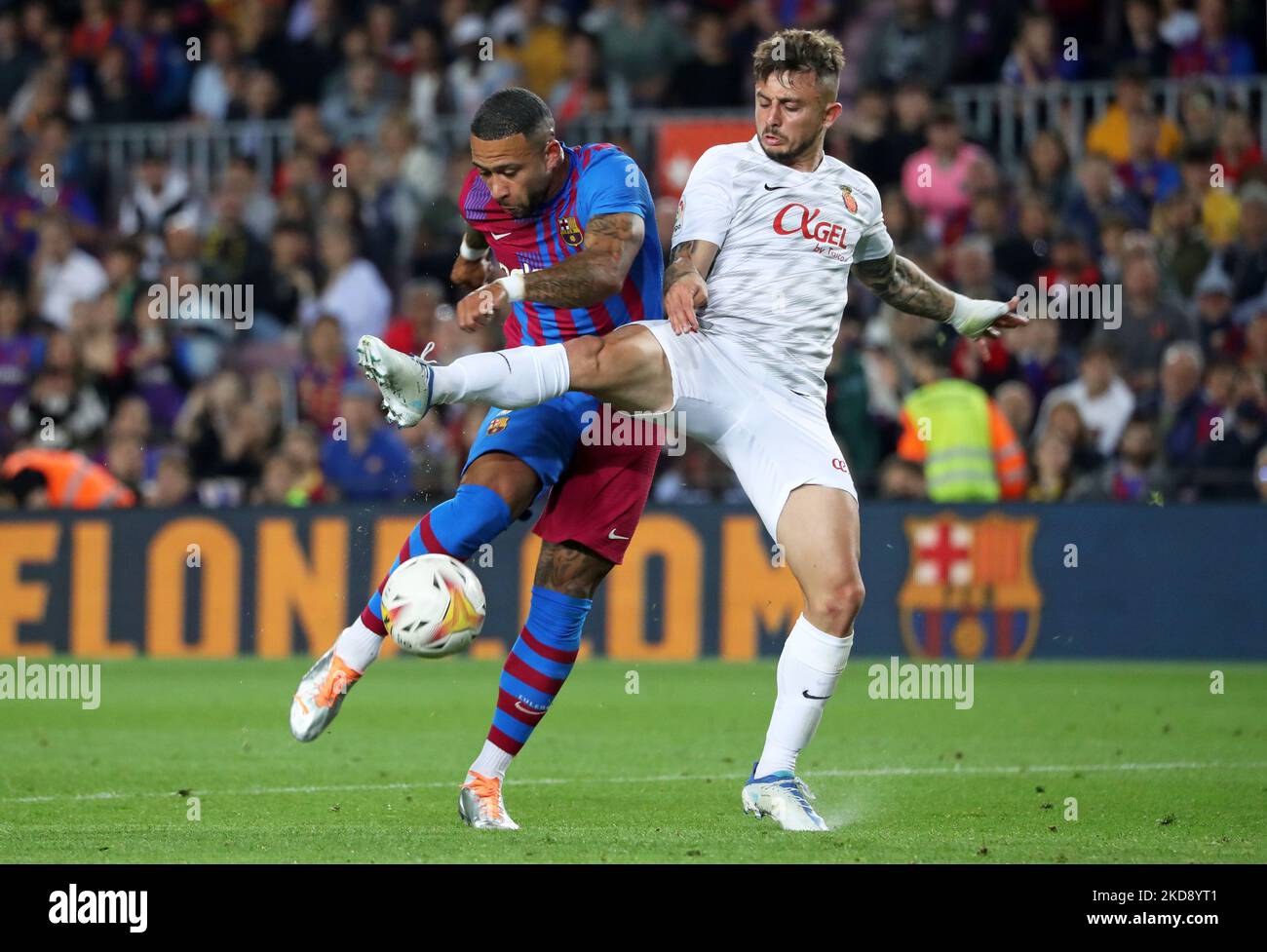 Memphis Delay marque pendant le match entre le FC Barcelone et le RCD Mallorca, correspondant à la semaine 34 de la Liga Santander, joué au Camp Nou Stadium, à Barcelone, le 1st mai 2022. (Photo de Joan Valls/Urbanandsport /NurPhoto) Banque D'Images