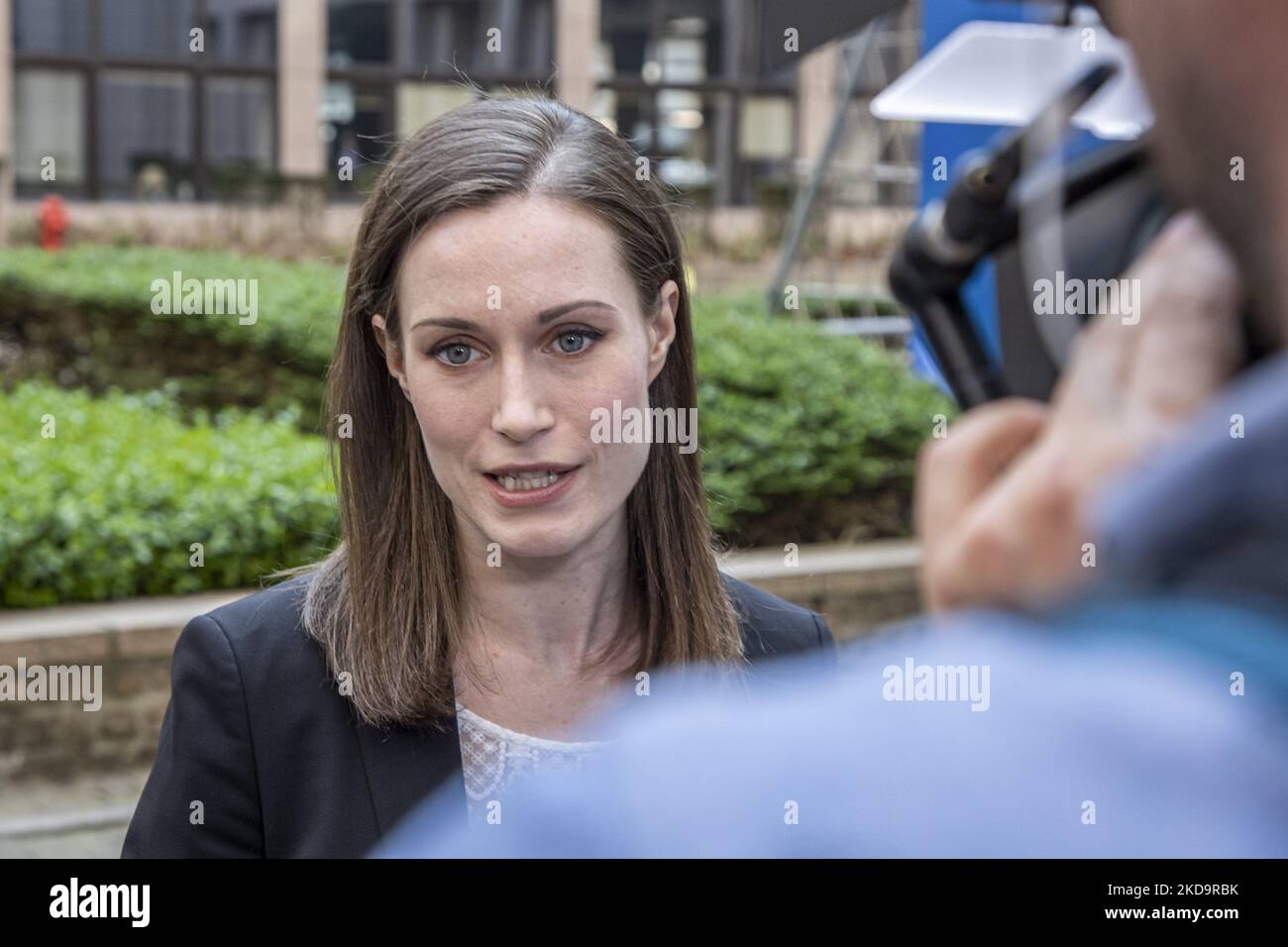 Le Premier ministre finlandais, Sanna Marin, arrive à un sommet de l'UE, la réunion des dirigeants européens, et fait une réunion d'information avec les médias et la presse, à Bruxelles, en Belgique, sur 24 mars 2022. Le président finlandais et le Premier ministre ont officiellement annoncé leur soutien à l'adhésion à l'OTAN en mai 2022, le pays devant bientôt présenter une demande d'adhésion. (Photo de Nicolas Economou/NurPhoto) Banque D'Images